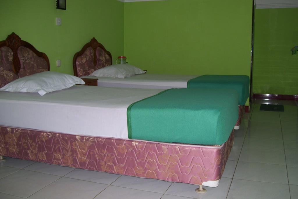 Hotel Bahagia Pangkalanbuun Exterior foto