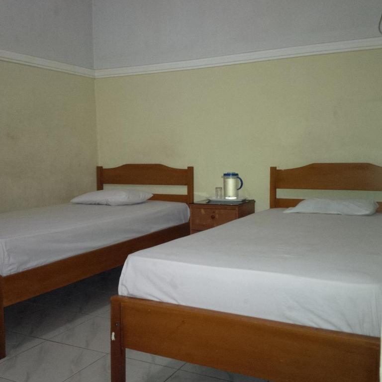 Hotel Bahagia Pangkalanbuun Habitación foto